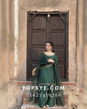 Load image into Gallery viewer, net dupatta,green net dupatta,dark green net dupatta,golden net dupatta,gree net dupatta online