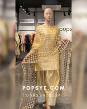 Load image into Gallery viewer, mirror gota dupatta, kiran dupatta, festive dupatta, bridal mirror dupatta