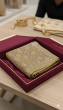 Load image into Gallery viewer, art silk bandhani dupatta,badni print dupatta,banarasi bandhani dupatta online,banarasi georgette bandhani dupatta,banarasi gharchola dupatta,banarasi lehenga with bandhani dupatta