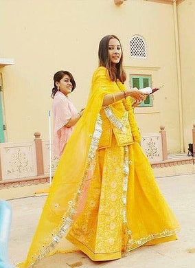 dupatta online shopping, stylish dupatta, georgette dupatta, dark green suit with pink dupatta, banarasi silk dupatta, cotton suits with cotton dupatta, net dupatta with embroidery, orange du